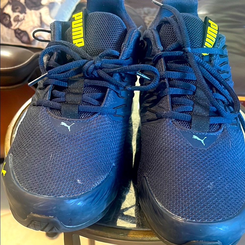 Puma Dark Blue Running Shoes with Yellow Accents